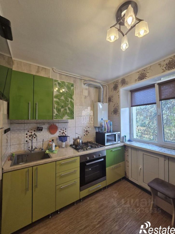 2-комн квартира улица Орджоникидзе, 8,  д. 8