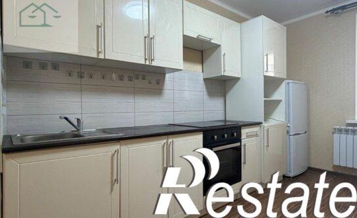 3-комн квартира улица Перевёрткина, 1/3,  д. 1/3