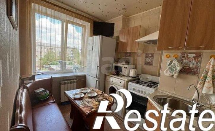 2-комн квартира улица Героев Стратосферы, 18,  д. 18