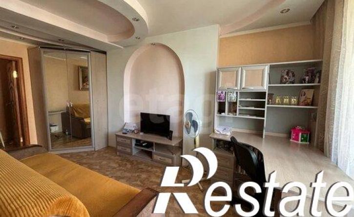 2-комн квартира улица Героев Стратосферы, 18,  д. 18