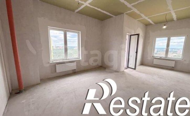3-комн квартира улица Загоровского, 1,  д. 1