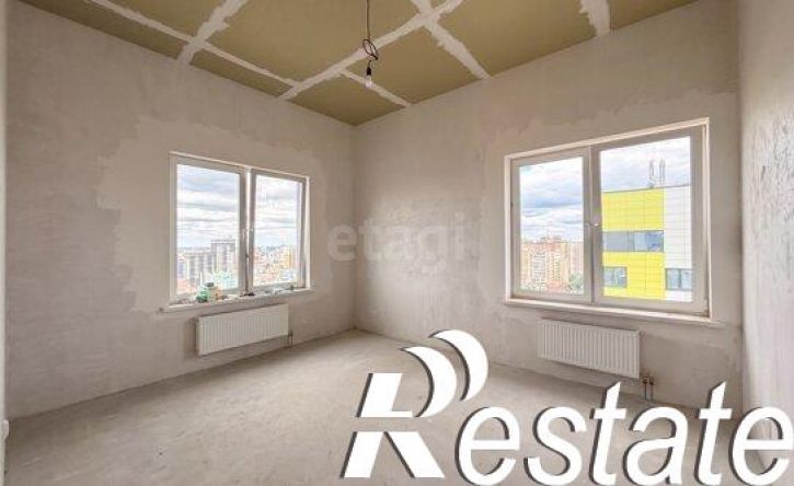 3-комн квартира улица Загоровского, 1,  д. 1