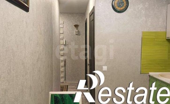 2-комн квартира Керамическая улица, 37,  д. 37