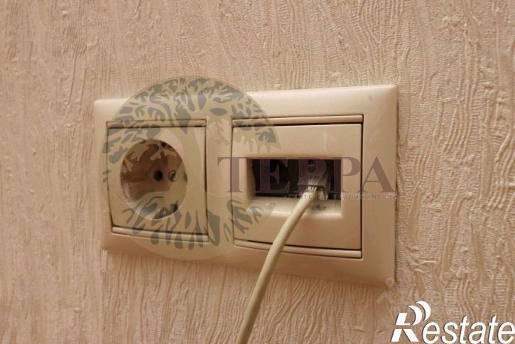 3-комн квартира улица 60-й Армии, 27,  д. 27