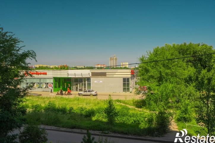 2-комн квартира Труда проспект, 4а