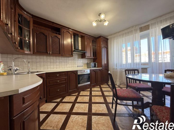 2-комн квартира улица 60-й Армии, 27,  д. 27