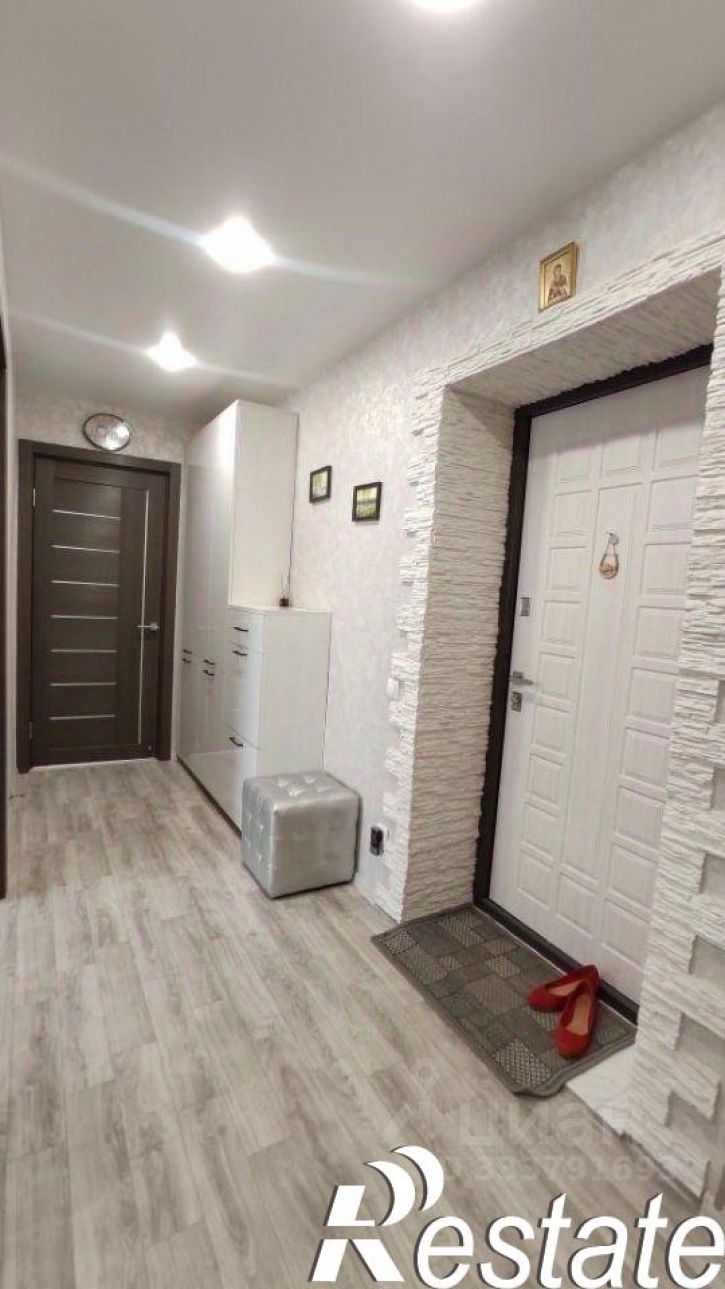 2-комн квартира Керамическая улица, 37,  д. 37