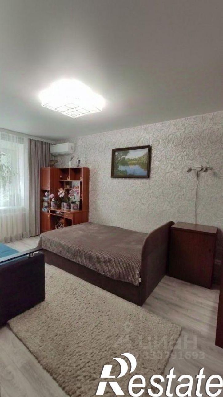 2-комн квартира Керамическая улица, 37,  д. 37