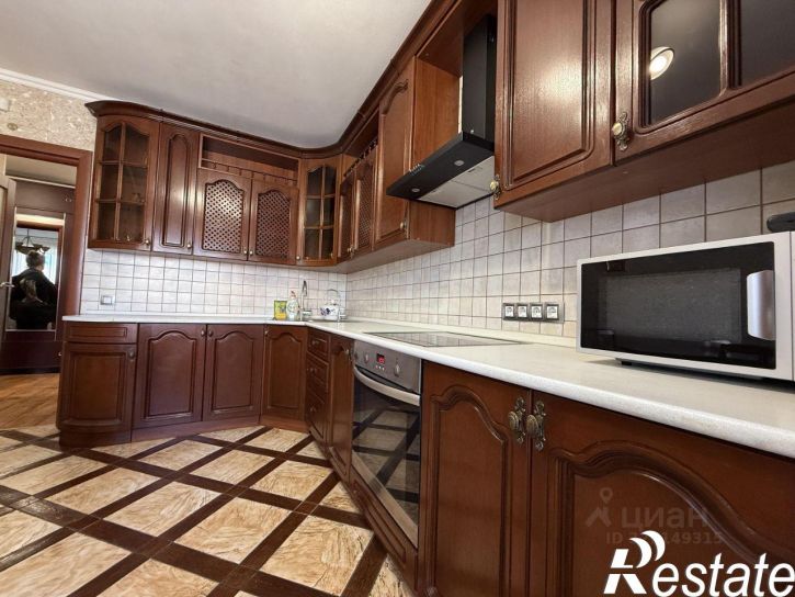2-комн квартира улица 60-й Армии, 27,  д. 27