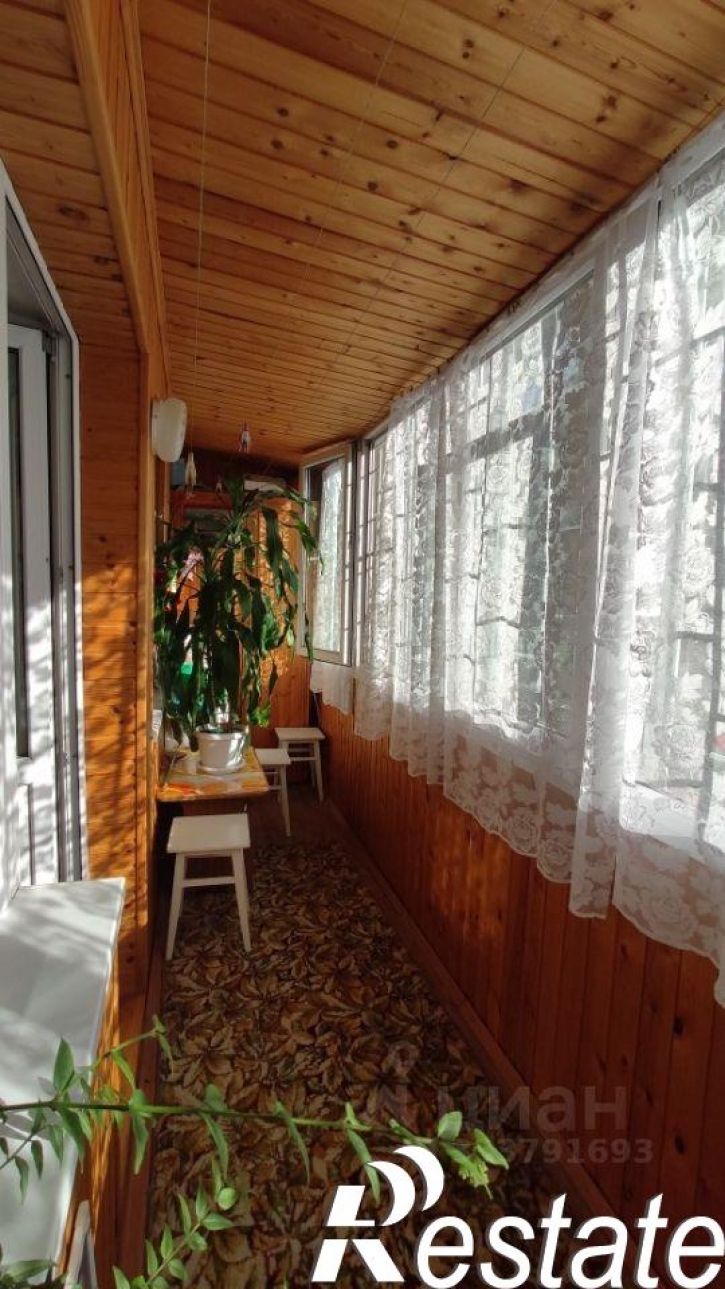2-комн квартира Керамическая улица, 37,  д. 37