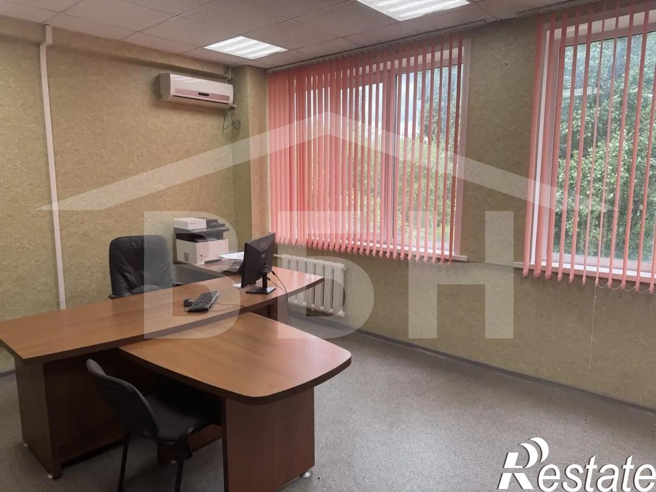 Сдать офис, помещение под офис за 600 рублей на Патриотов проспект, 21