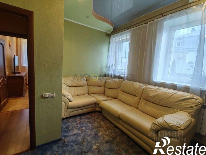 2-комн квартира Кленовый переулок, 28,  д. 28