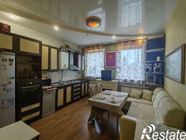 2-комн квартира Кленовый переулок, 28,  д. 28