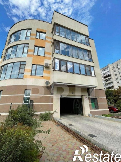 Продажа 4-комн квартиры Спортивная наб, 23кБ