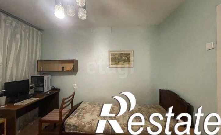 2-комн квартира улица Хользунова, 84,  д. 84