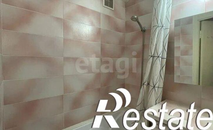 2-комн квартира улица Хользунова, 84,  д. 84