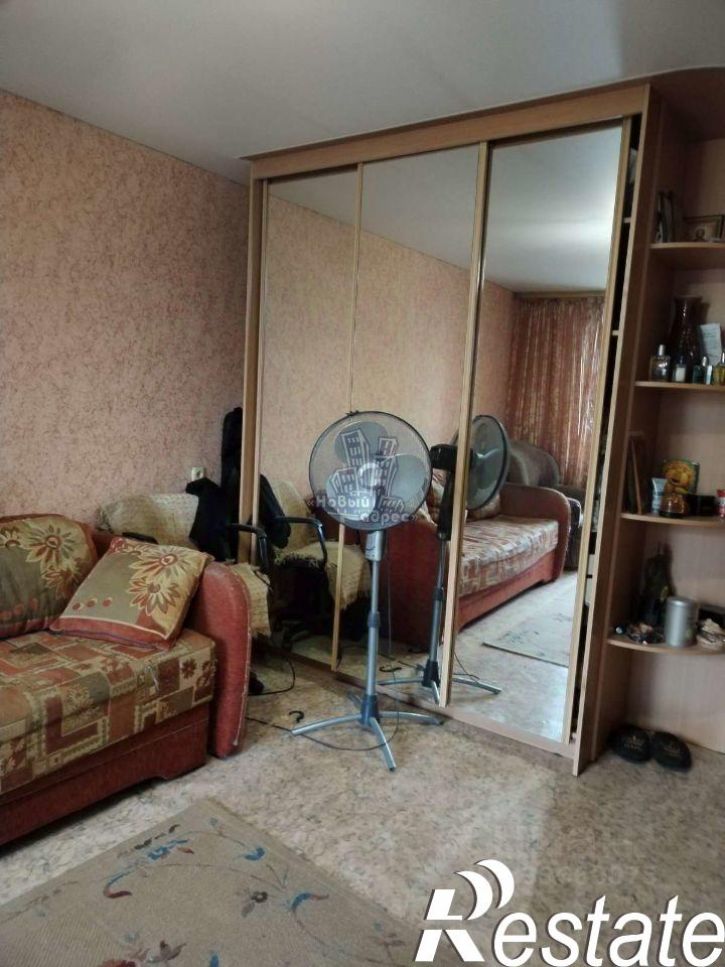 2-комн квартира улица Хользунова, 98,  д. 98