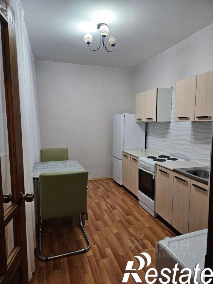 2-комн квартира улица 45-й Стрелковой Дивизии, 249/3,  д. 249/3