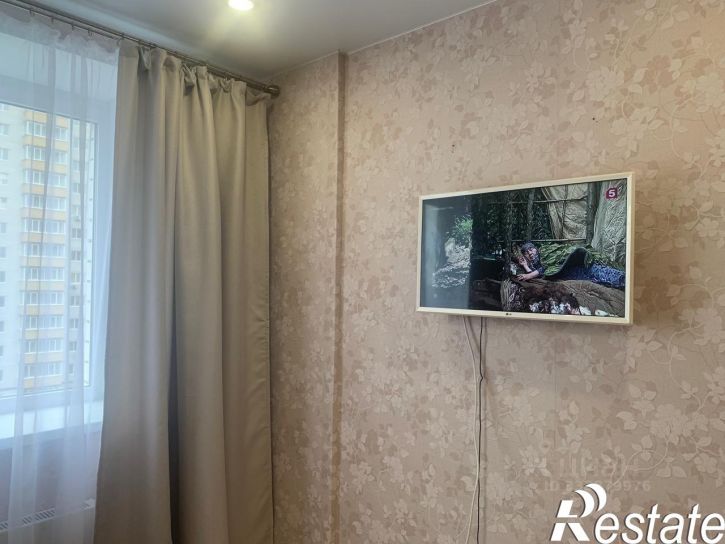 2-комн квартира улица 45-й Стрелковой Дивизии, 247/2,  д. 247/2