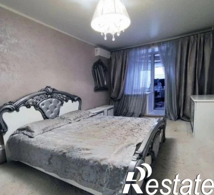 2-комн квартира Генерала Лизюкова ул, 76А