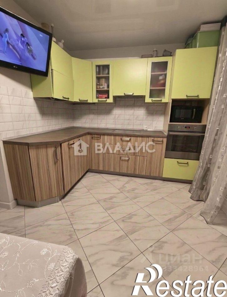 3-комн квартира улица 9 Января, 54В,  д. 54В