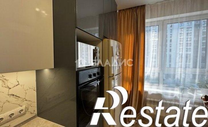 3-комн квартира улица Загоровского, 13 к3,  д. 13 к3