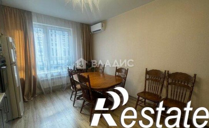 3-комн квартира улица Загоровского, 13 к3,  д. 13 к3