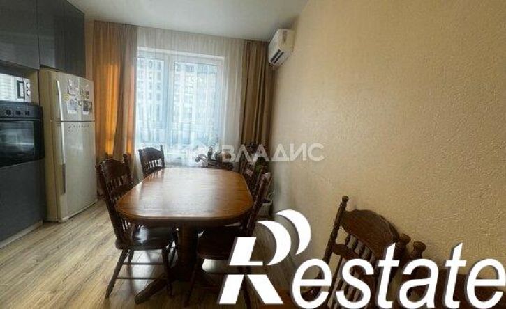 3-комн квартира улица Загоровского, 13 к3,  д. 13 к3