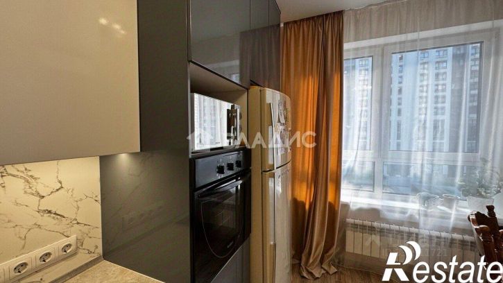 3-комн квартира улица Загоровского, 13 к3,  д. 13 к3