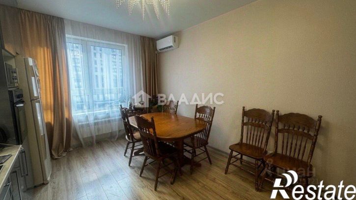 3-комн квартира улица Загоровского, 13 к3,  д. 13 к3