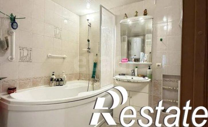 3-комн квартира бульвар Победы, 49,  д. 49