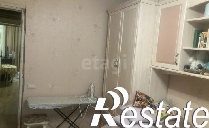 3-комн квартира улица Хользунова, 60,  д. 60