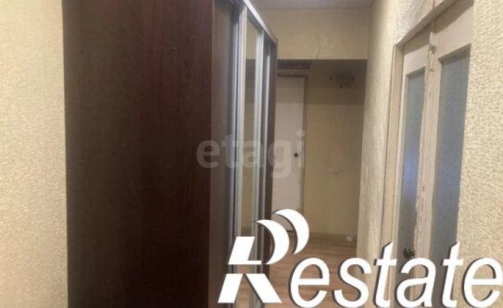3-комн квартира улица Хользунова, 60,  д. 60