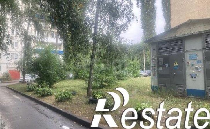 3-комн квартира улица Хользунова, 60,  д. 60