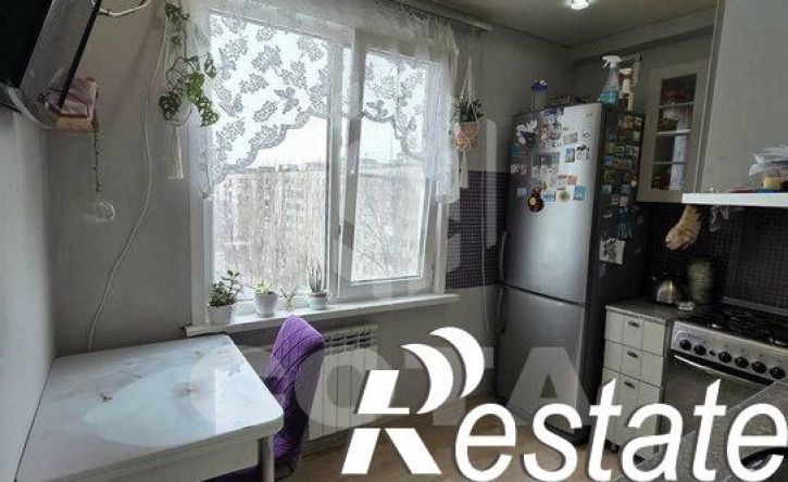 4-комн квартира улица Хользунова, 31,  д. 31