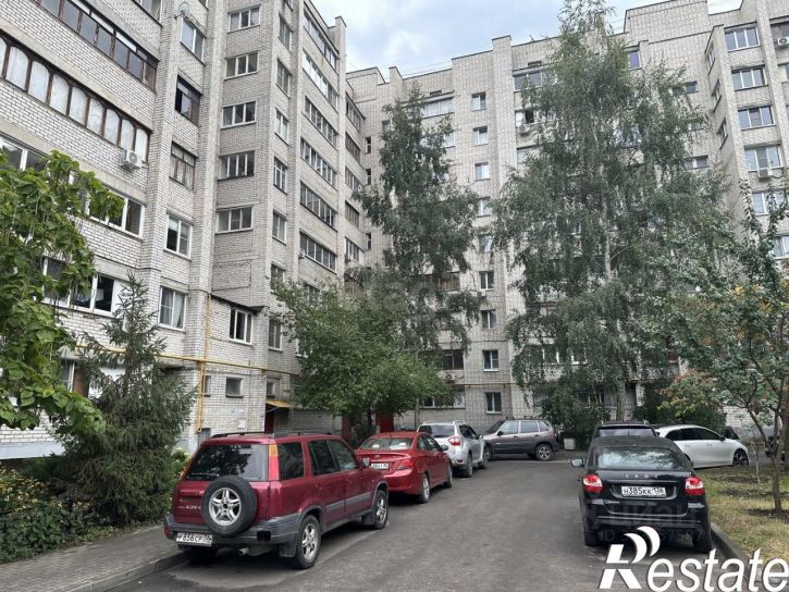 3-комн квартира улица Урывского, 3,  д. 3