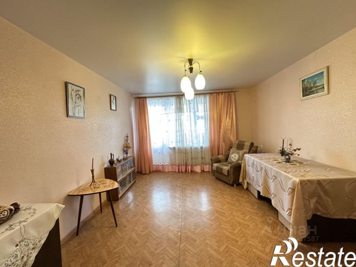 3-комн квартира улица Урывского, 3,  д. 3
