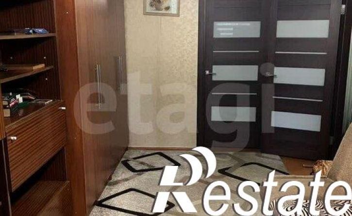 2-комн квартира улица Старых Большевиков, 102,  д. 102