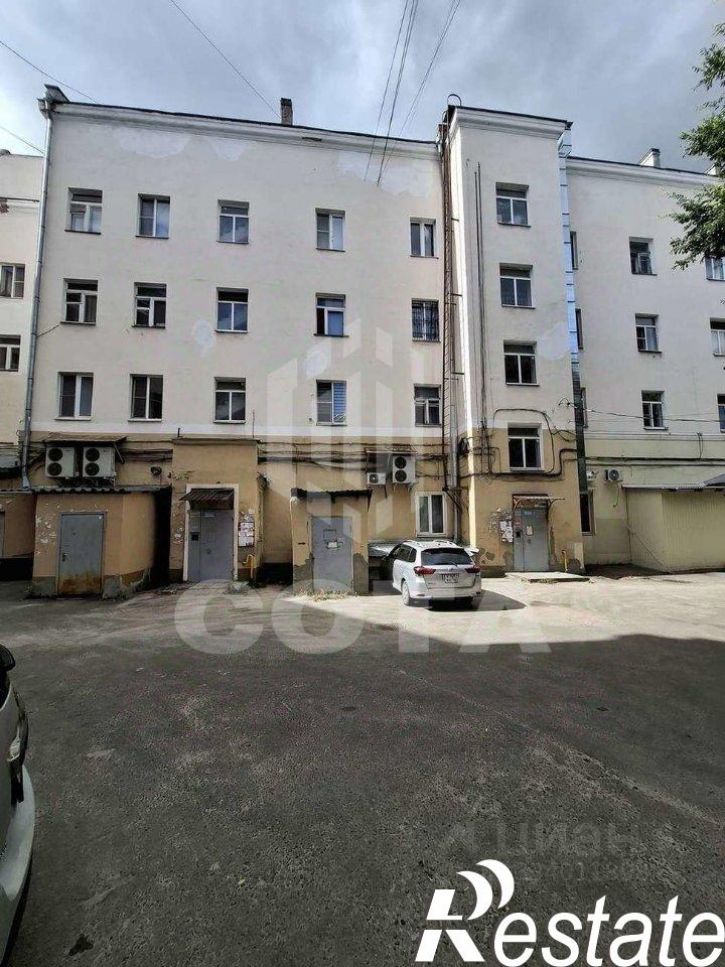 2-комн квартира улица Героев Стратосферы, 1,  д. 1