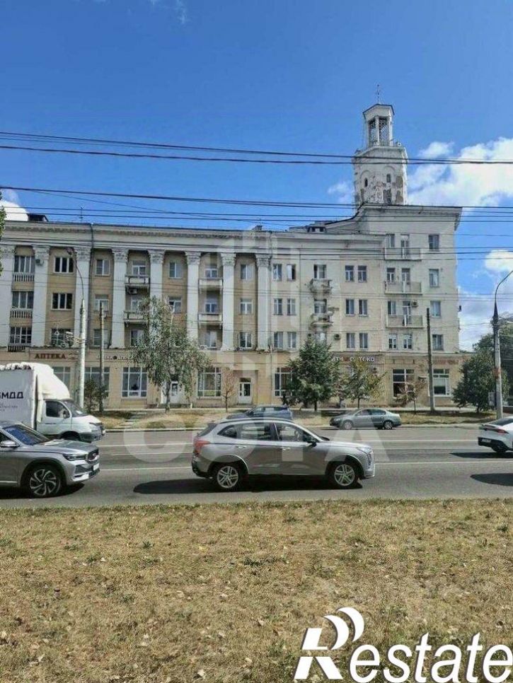 2-комн квартира улица Героев Стратосферы, 1,  д. 1