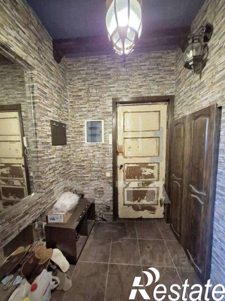 2-комн квартира улица Героев Стратосферы, 1,  д. 1