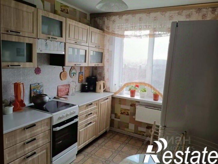4-комн квартира улица Теплоэнергетиков, 3,  д. 3