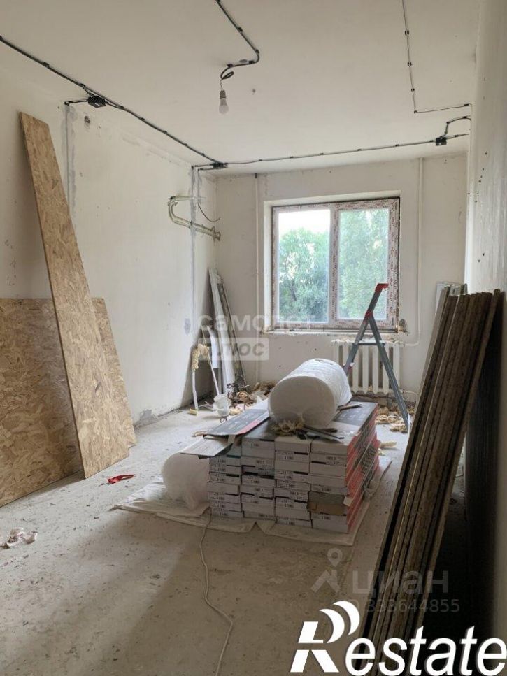 4-комн квартира улица Хользунова, 60,  д. 60
