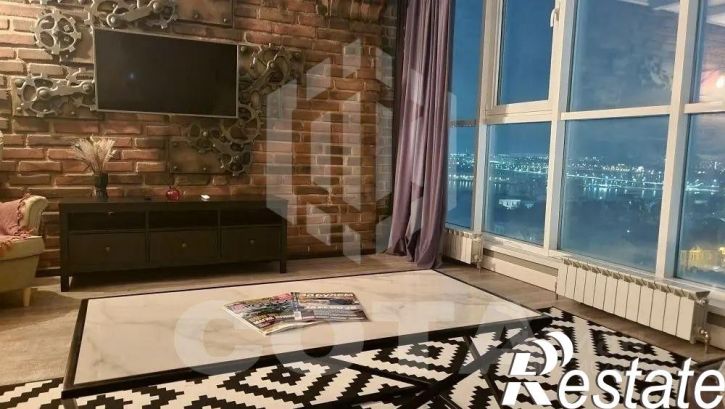 2-комн квартира улица Сакко и Ванцетти, 78А,  д. 78А