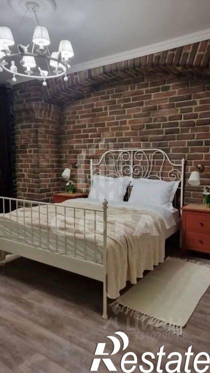 2-комн квартира улица Сакко и Ванцетти, 78А,  д. 78А