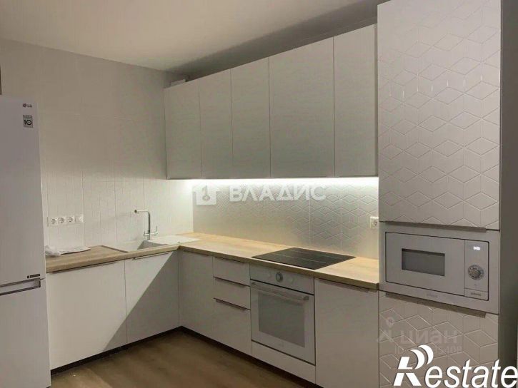 2-комн квартира улица Академика Конопатова, 15,  д. 15