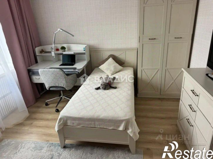 2-комн квартира улица Академика Конопатова, 15,  д. 15