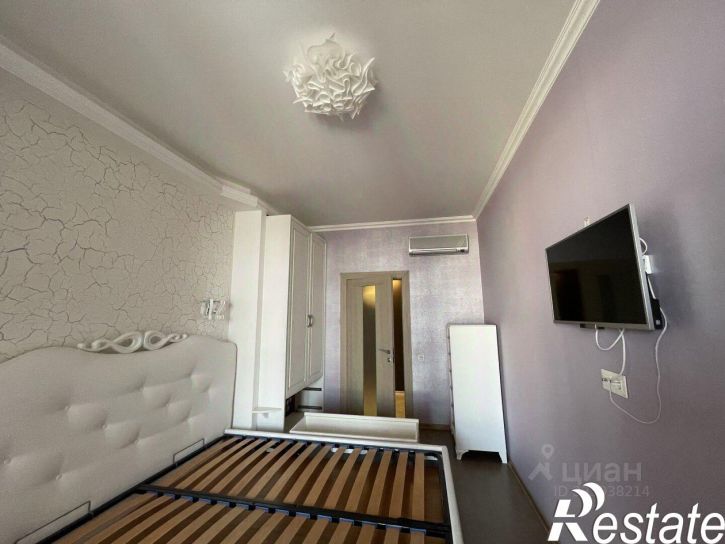 2-комн квартира улица Таранченко, 29Б,  д. 29Б