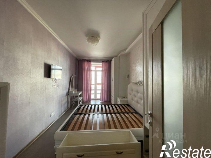 2-комн квартира улица Таранченко, 29Б,  д. 29Б