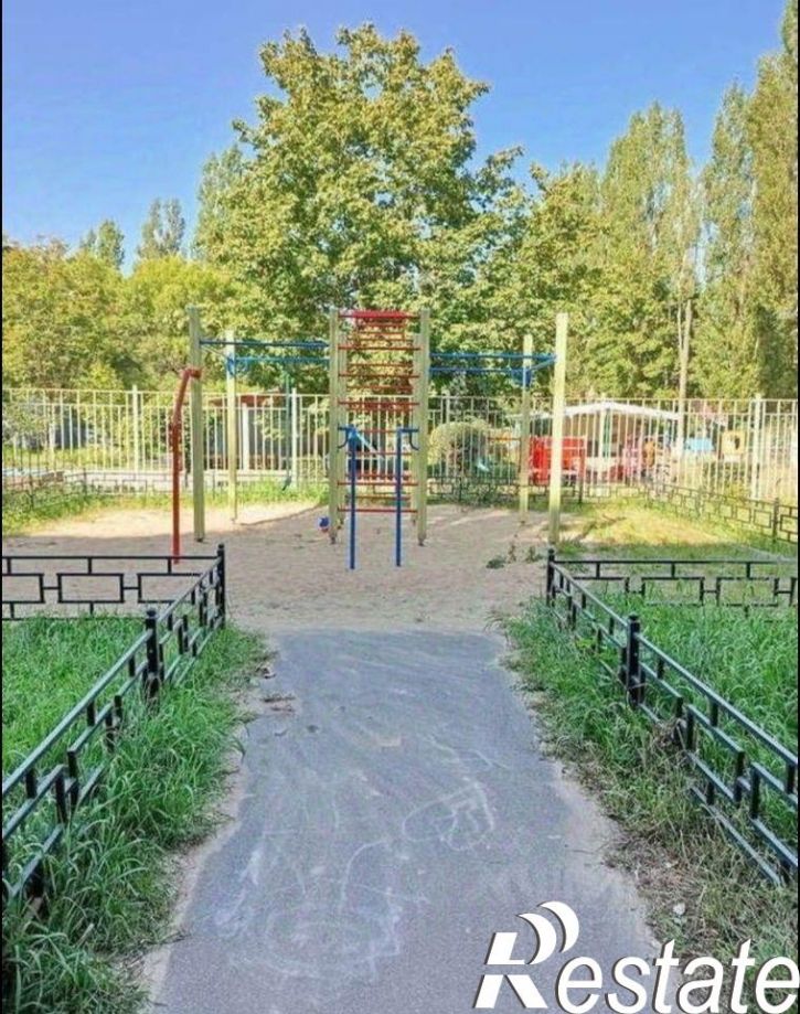 2-комн квартира улица Героев Сибиряков, 39,  д. 39